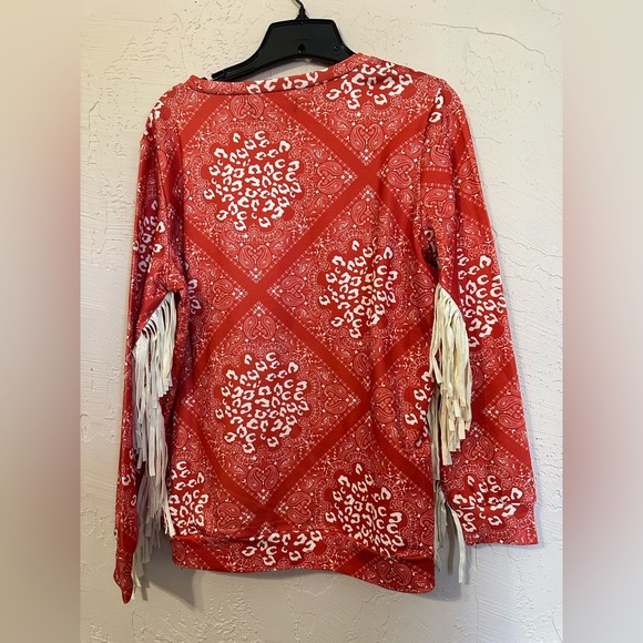 ❤️‍🔥2/$20❤️‍🔥NWT Western Style Long Sleeve Blouse - Picture 4 of 4